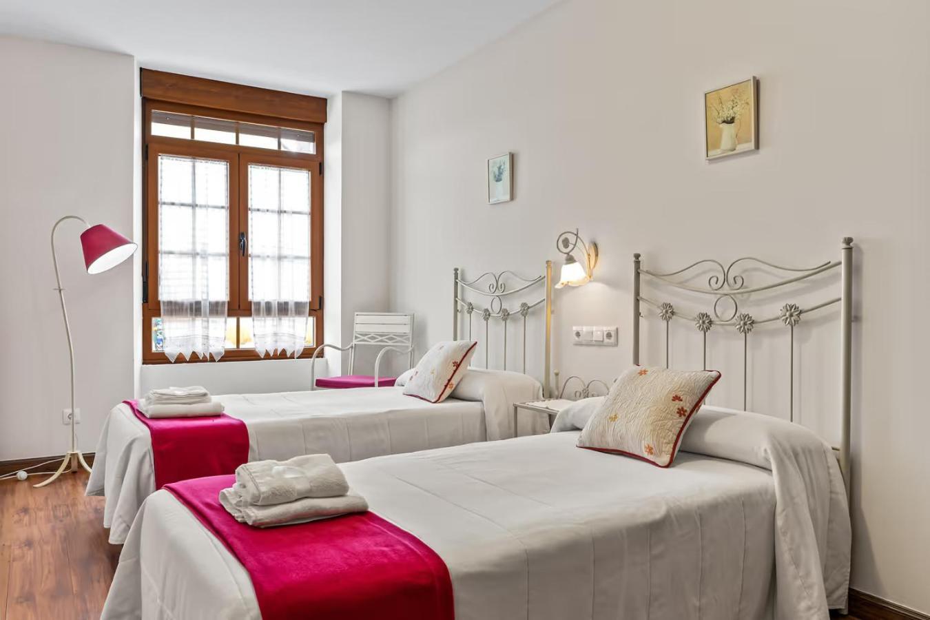 Apartamentos Turisticos As Cetareas Рінло Номер фото