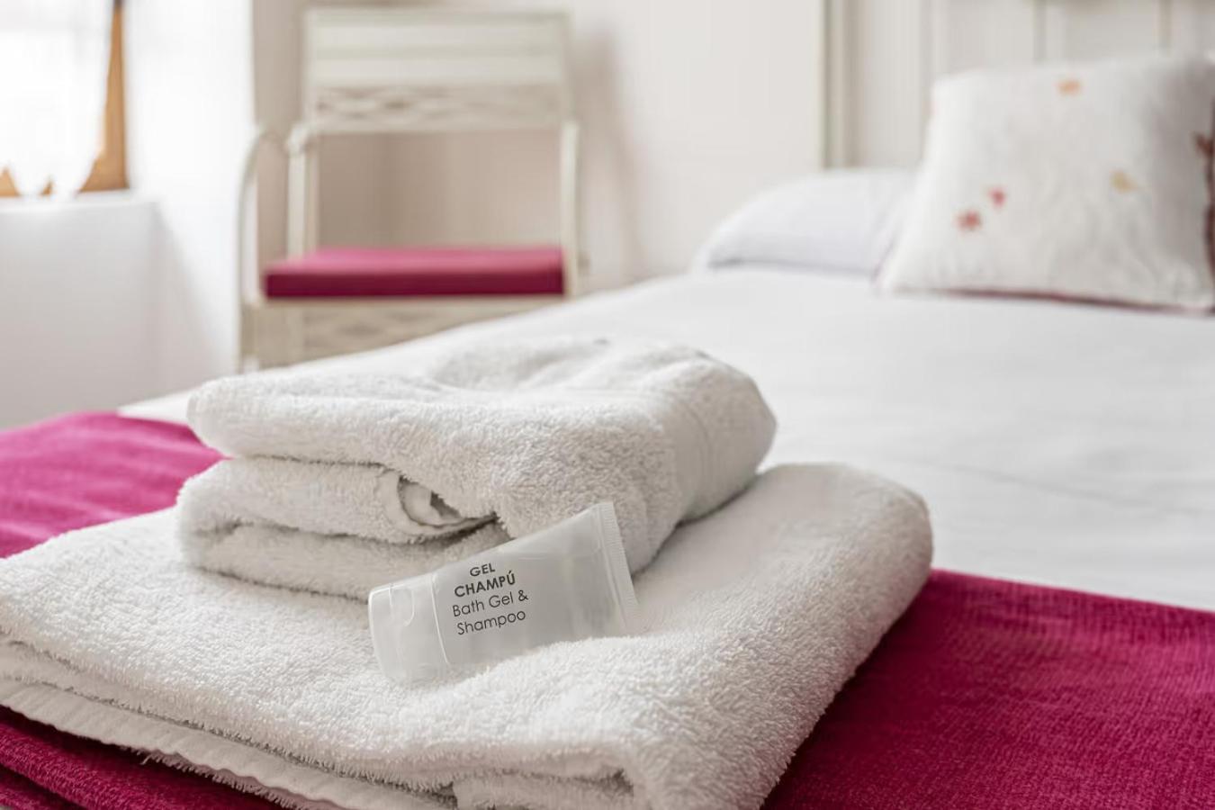 Apartamentos Turisticos As Cetareas Рінло Номер фото