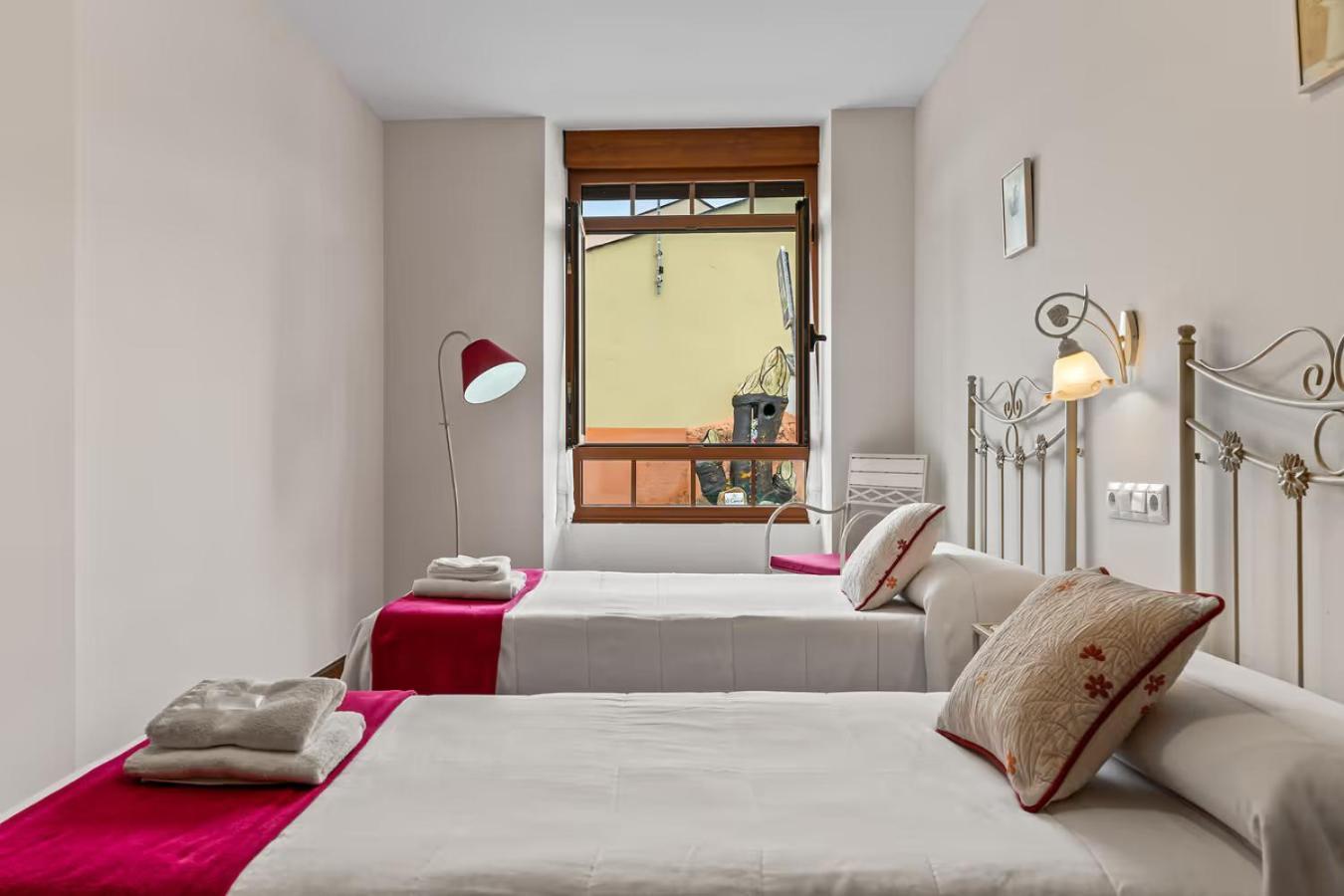 Apartamentos Turisticos As Cetareas Рінло Номер фото