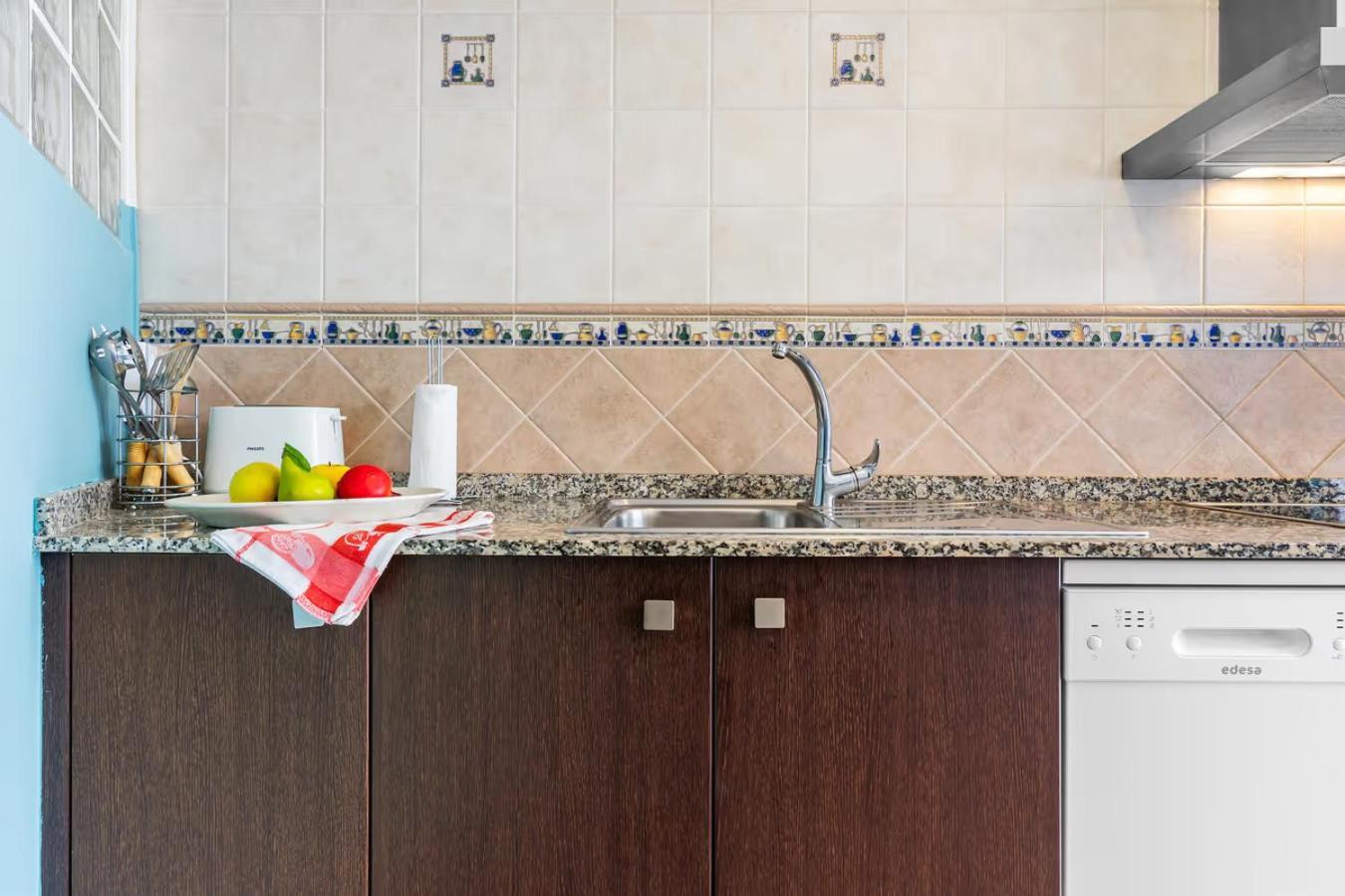 Apartamentos Turisticos As Cetareas Рінло Номер фото