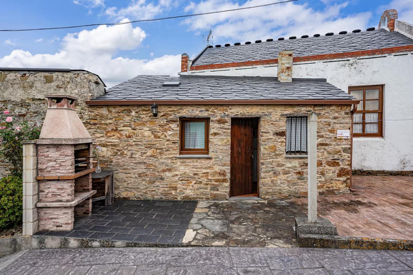 Apartamentos Turisticos As Cetareas Рінло Номер фото